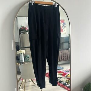 Aritzia Refined Cargo pants